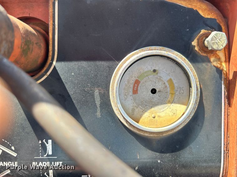 image for item DO6571 Ditch Witch R65 trencher