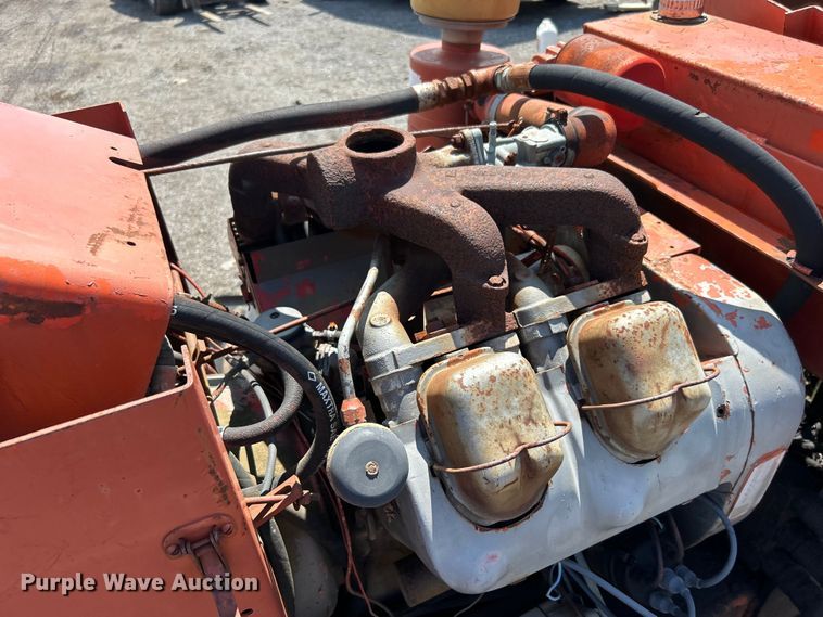 image for item DO6571 Ditch Witch R65 trencher