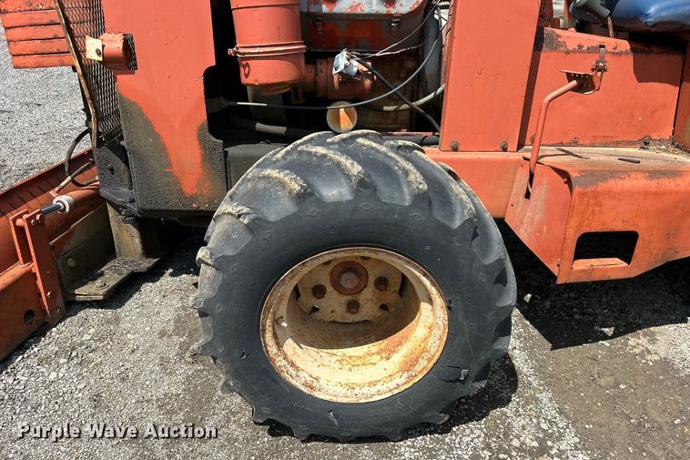 image for item DO6571 Ditch Witch R65 trencher