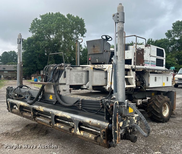 image for item DO6572 Somero S-240 laser screed