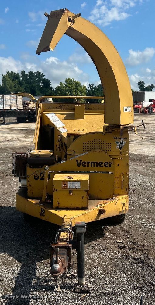 image for item DO6578 1994 Vermeer  620BC wood chipper