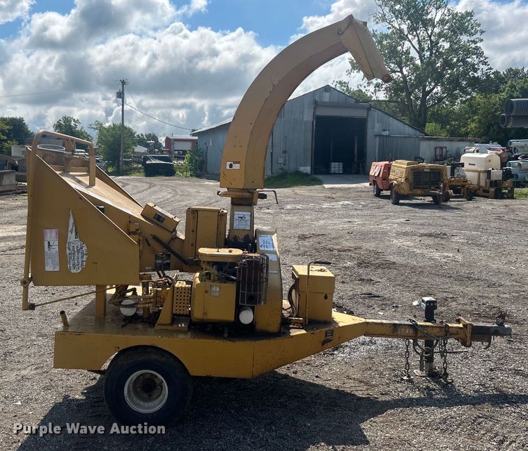 image for item DO6578 1994 Vermeer  620BC wood chipper