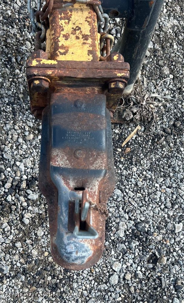 image for item DO6578 1994 Vermeer  620BC wood chipper