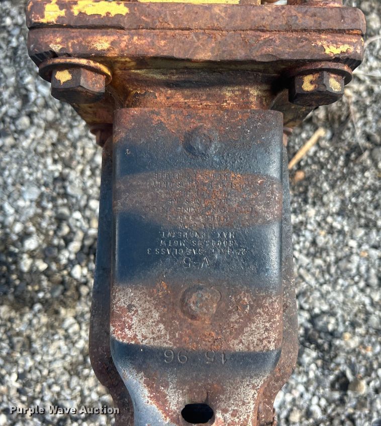 image for item DO6578 1994 Vermeer  620BC wood chipper