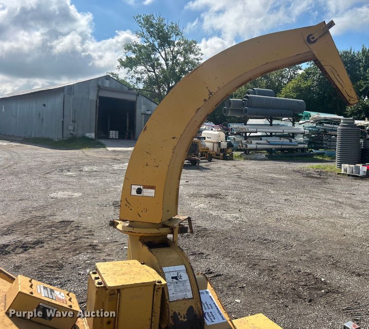 image for item DO6578 1994 Vermeer  620BC wood chipper