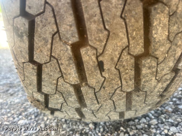 image for item DO6578 1994 Vermeer  620BC wood chipper