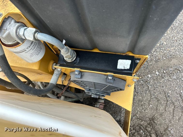 image for item DO6582 2008 Vermeer ST500HP fluid mixing system