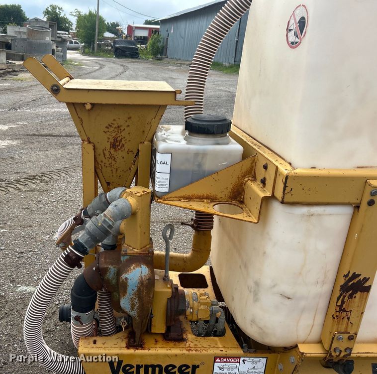 image for item DO6582 2008 Vermeer ST500HP fluid mixing system