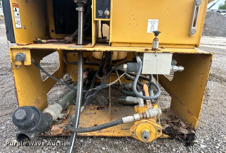 image for item DO6582 2008 Vermeer ST500HP fluid mixing system