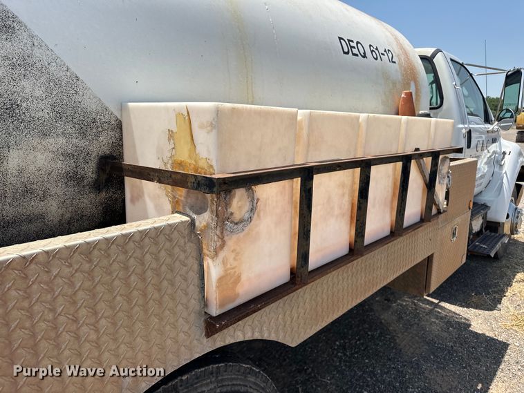 image for item DO6997 2007 Ford  F750 Super Duty vacuum truck