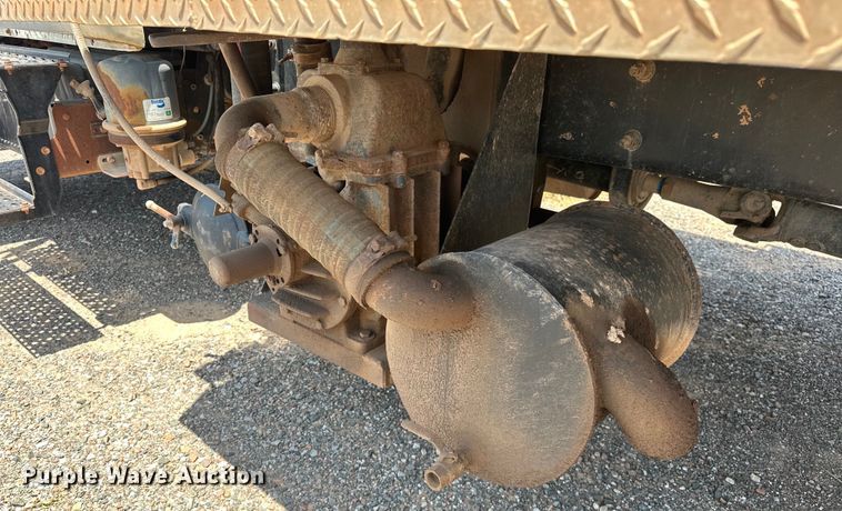 image for item DO6997 2007 Ford  F750 Super Duty vacuum truck