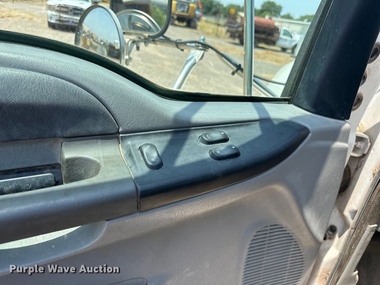 image for item DO6997 2007 Ford  F750 Super Duty vacuum truck