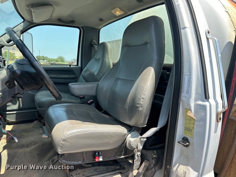 image for item DO6997 2007 Ford  F750 Super Duty vacuum truck
