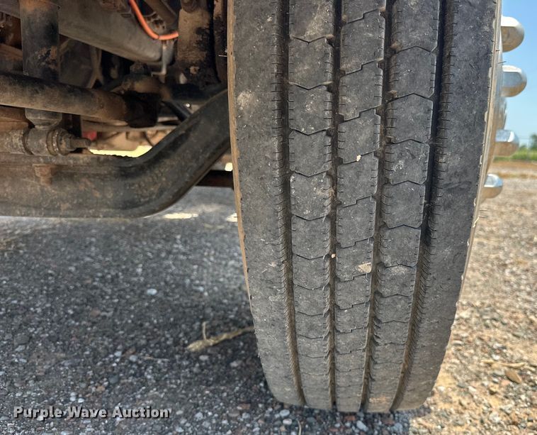 image for item DO6997 2007 Ford  F750 Super Duty vacuum truck