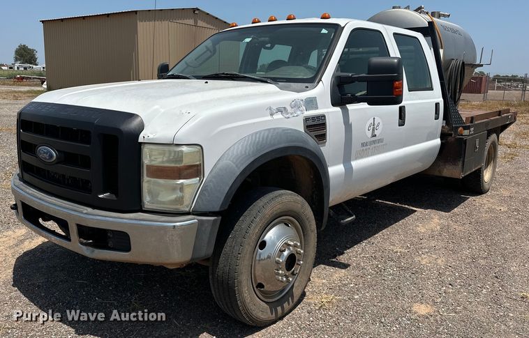 image for item DO6998 2008 Ford F550 Super Duty Crew Cab flatbed truck
