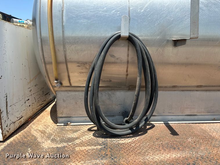 image for item DO6998 2008 Ford F550 Super Duty Crew Cab flatbed truck