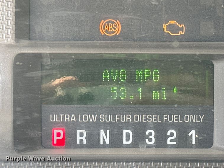 image for item DO6998 2008 Ford F550 Super Duty Crew Cab flatbed truck