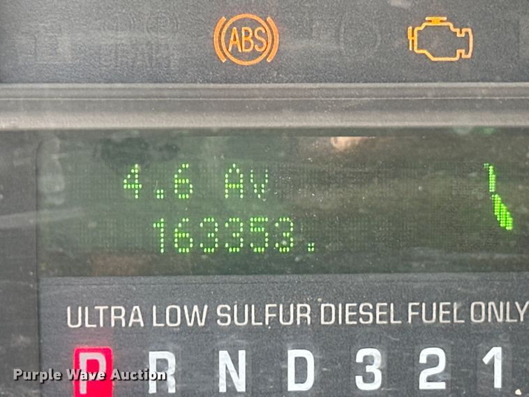 image for item DO6998 2008 Ford F550 Super Duty Crew Cab flatbed truck