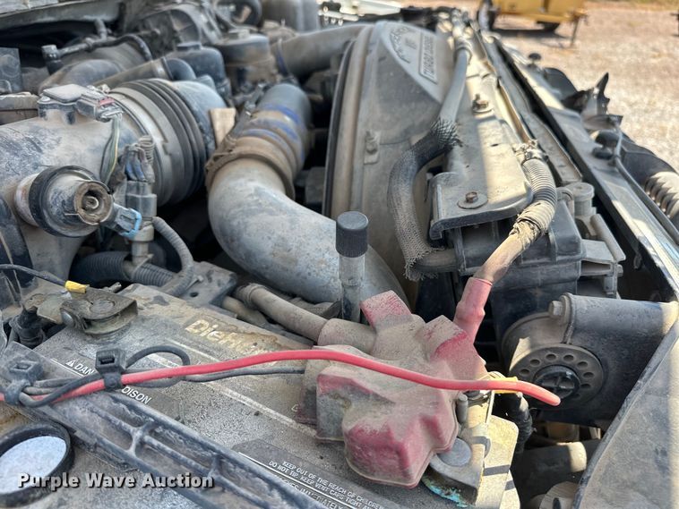 image for item DO6998 2008 Ford F550 Super Duty Crew Cab flatbed truck