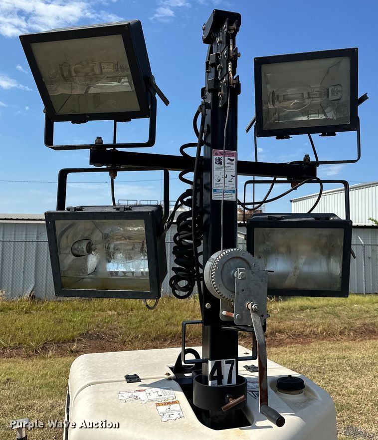 image for item DO7000 2016 Terex  RL4 light plant