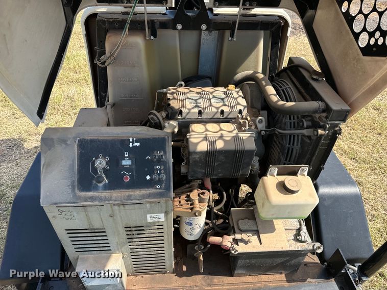 image for item DO7000 2016 Terex  RL4 light plant