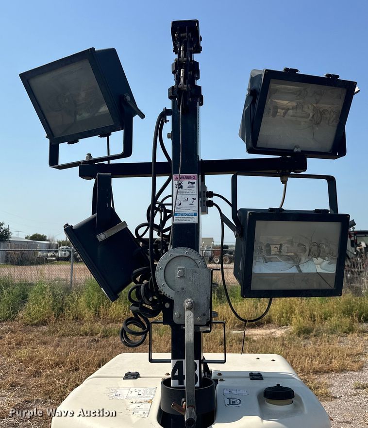 image for item DO7001 2016 Terex  RL4 light plant