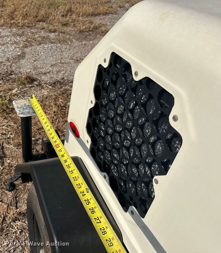 image for item DO7001 2016 Terex  RL4 light plant