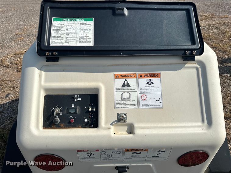 image for item DO7001 2016 Terex  RL4 light plant