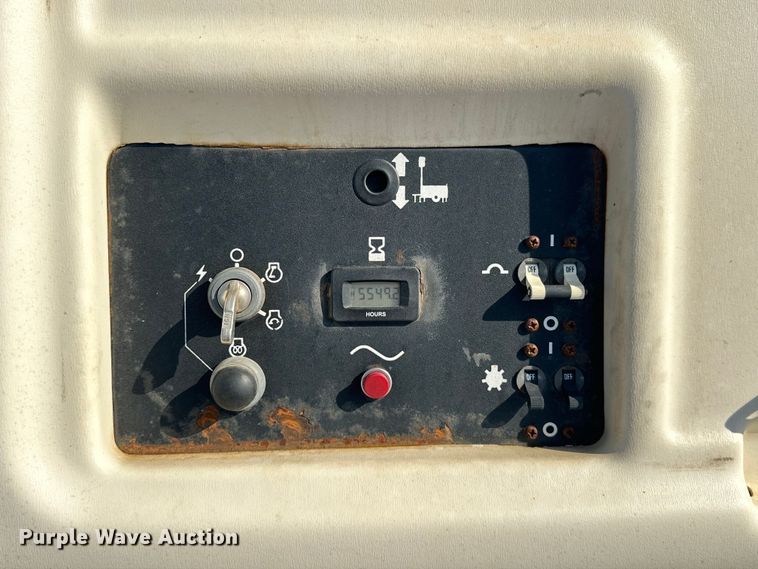 image for item DO7001 2016 Terex  RL4 light plant