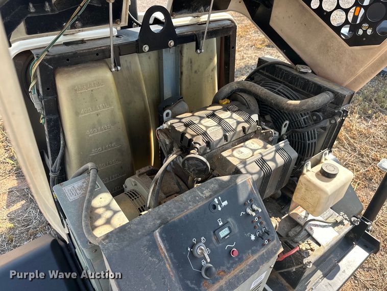 image for item DO7001 2016 Terex  RL4 light plant