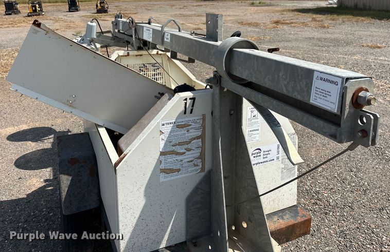 image for item DO7002 Terex  RL4000 light plant