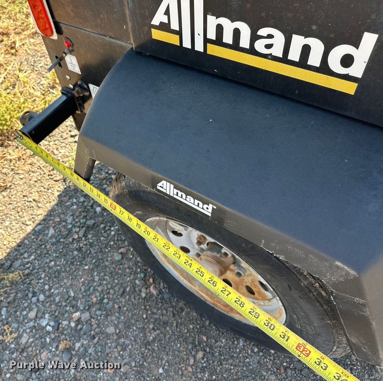 image for item DO7004 2017 Allmand  Night-Light V-Series NLV light plant