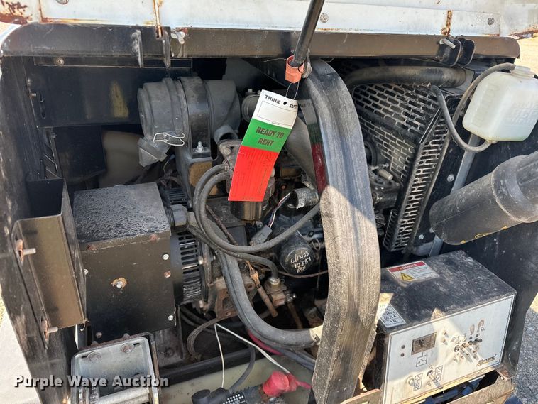 image for item DO7004 2017 Allmand  Night-Light V-Series NLV light plant