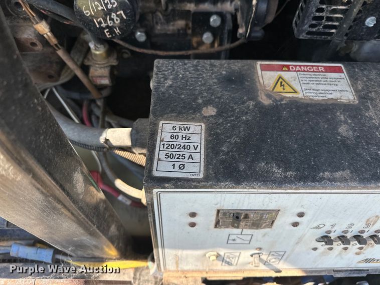 image for item DO7004 2017 Allmand  Night-Light V-Series NLV light plant