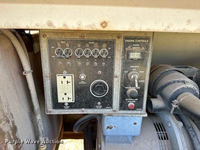 image for item DO7007 2008 Terex RL4000 light plant