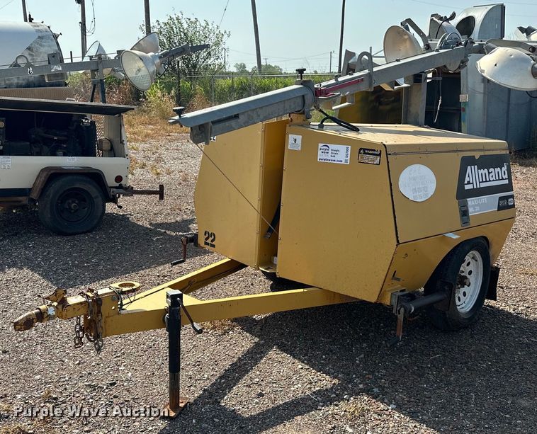 image for item DO7009 Allmand  Maxi-Lite ML20 light plant