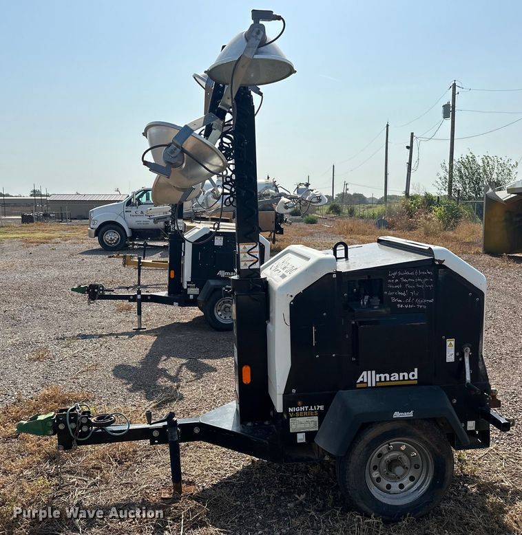 image for item DO7010 2018 Allmand  Night-Light V-Series  light plant