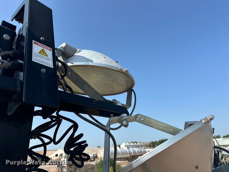 image for item DO7010 2018 Allmand  Night-Light V-Series  light plant