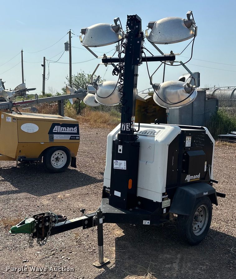 image for item DO7011 2018 Allmand  Night-Light V-Series  light plant