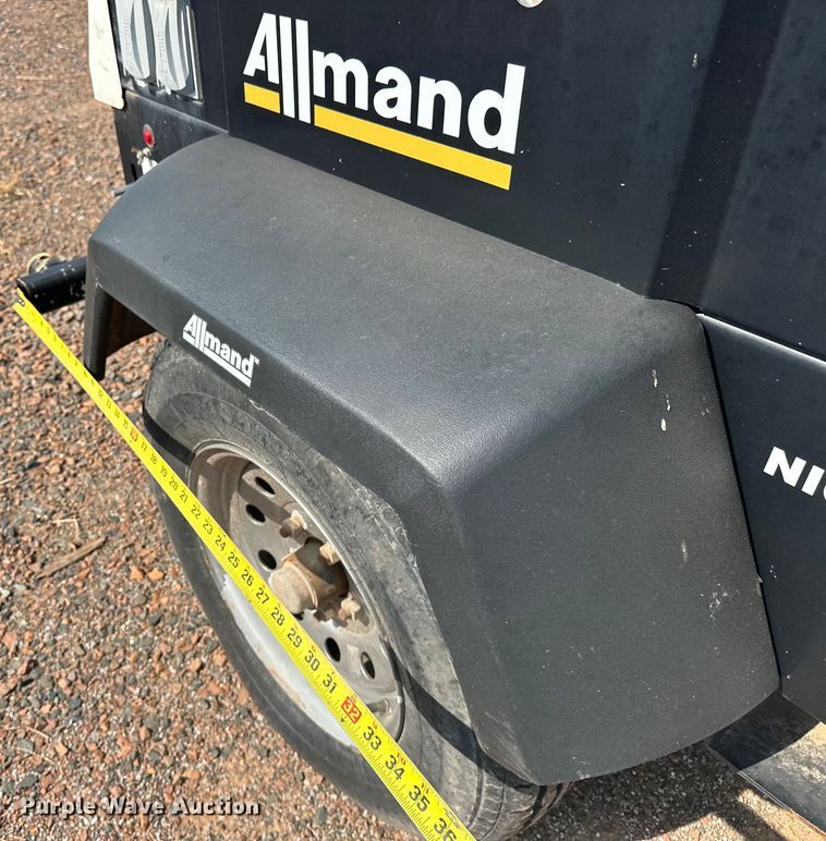 image for item DO7011 2018 Allmand  Night-Light V-Series  light plant