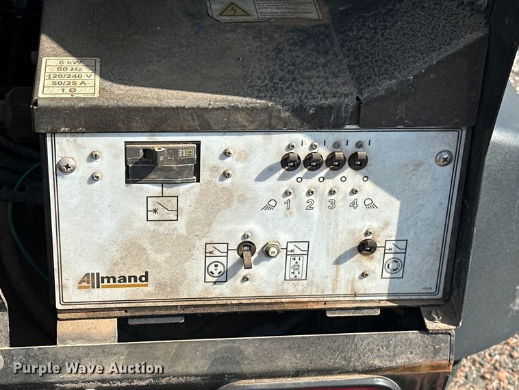 image for item DO7011 2018 Allmand  Night-Light V-Series  light plant