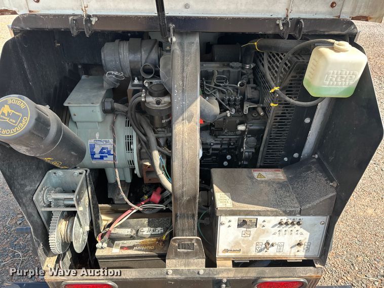 image for item DO7011 2018 Allmand  Night-Light V-Series  light plant