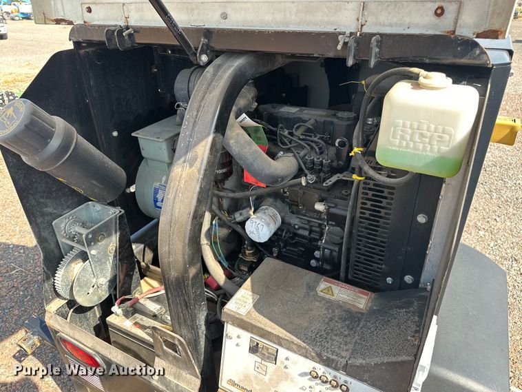 image for item DO7011 2018 Allmand  Night-Light V-Series  light plant