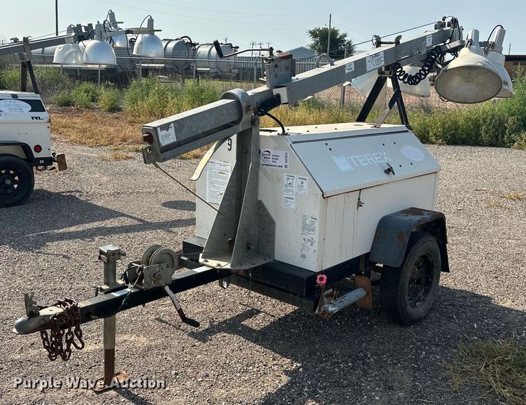 image for item DO7012 2008 Terex  RL4000 light plant