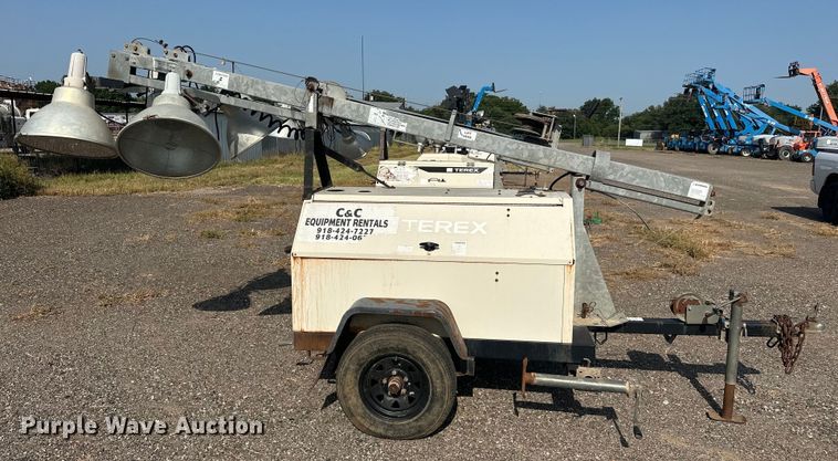 image for item DO7012 2008 Terex  RL4000 light plant