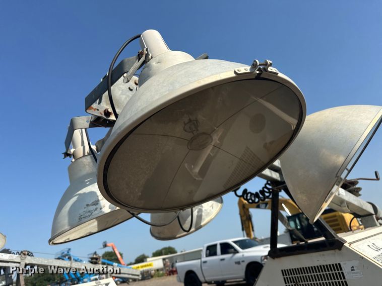 image for item DO7012 2008 Terex  RL4000 light plant