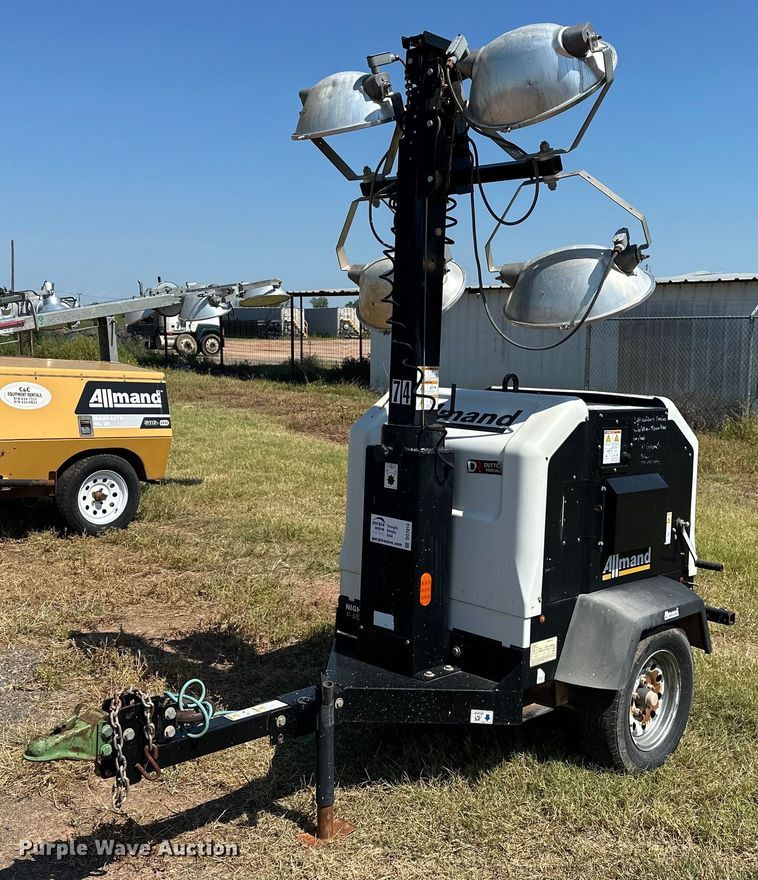 image for item DO7013 2018 Allmand  Night-Light V-Series NLV light plant