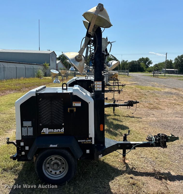 image for item DO7013 2018 Allmand  Night-Light V-Series NLV light plant