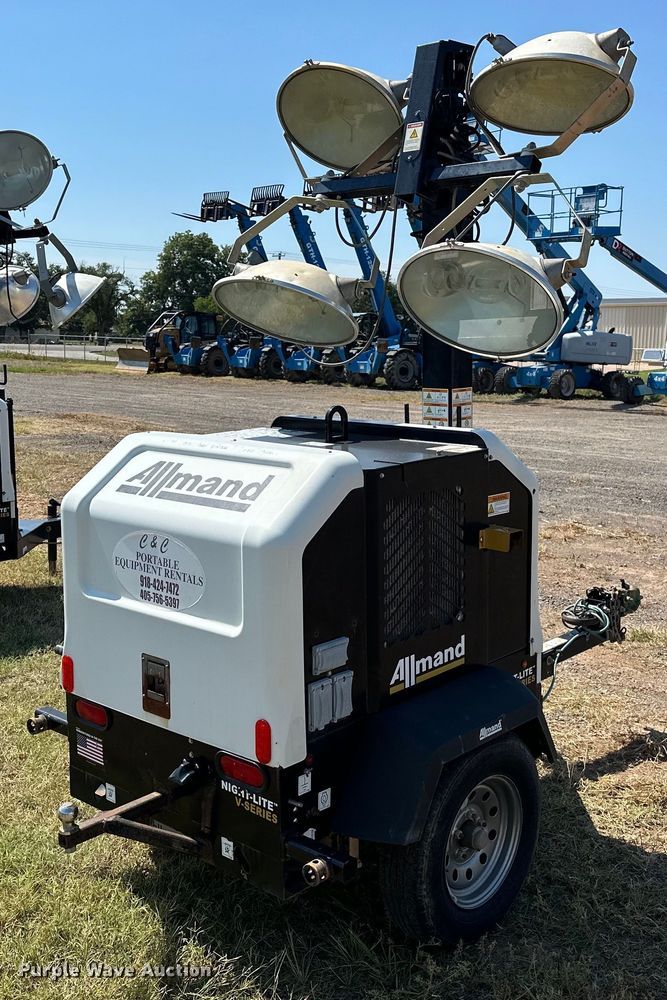 image for item DO7013 2018 Allmand  Night-Light V-Series NLV light plant