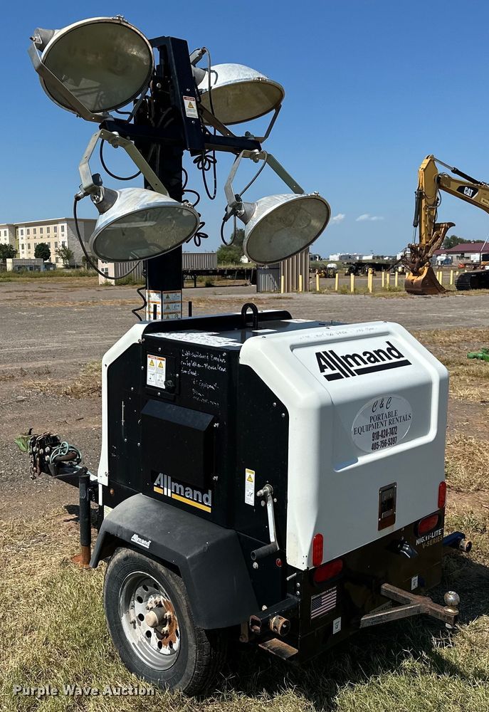 image for item DO7013 2018 Allmand  Night-Light V-Series NLV light plant